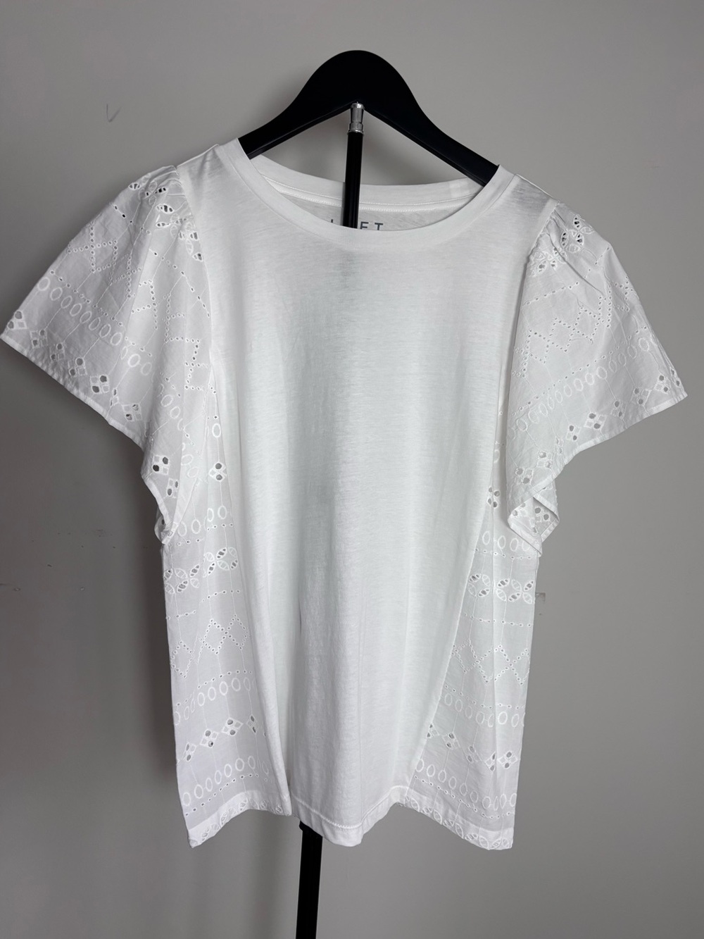 LOFT Eyelet Flutter Sleeve Top | M | Boho | Preppy | Coastal